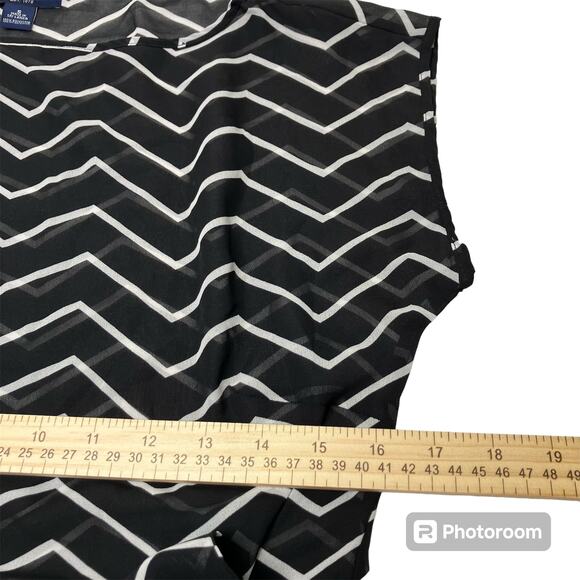 Chaps Womens SZ S Chevron Black & White Top Sheer Asymmetrical Hem Bow At Waist - Picture 8 of 14
